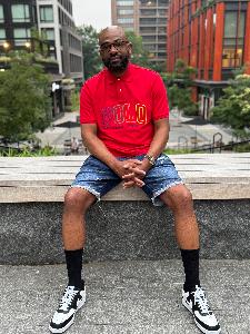 Derrick's fundraising page